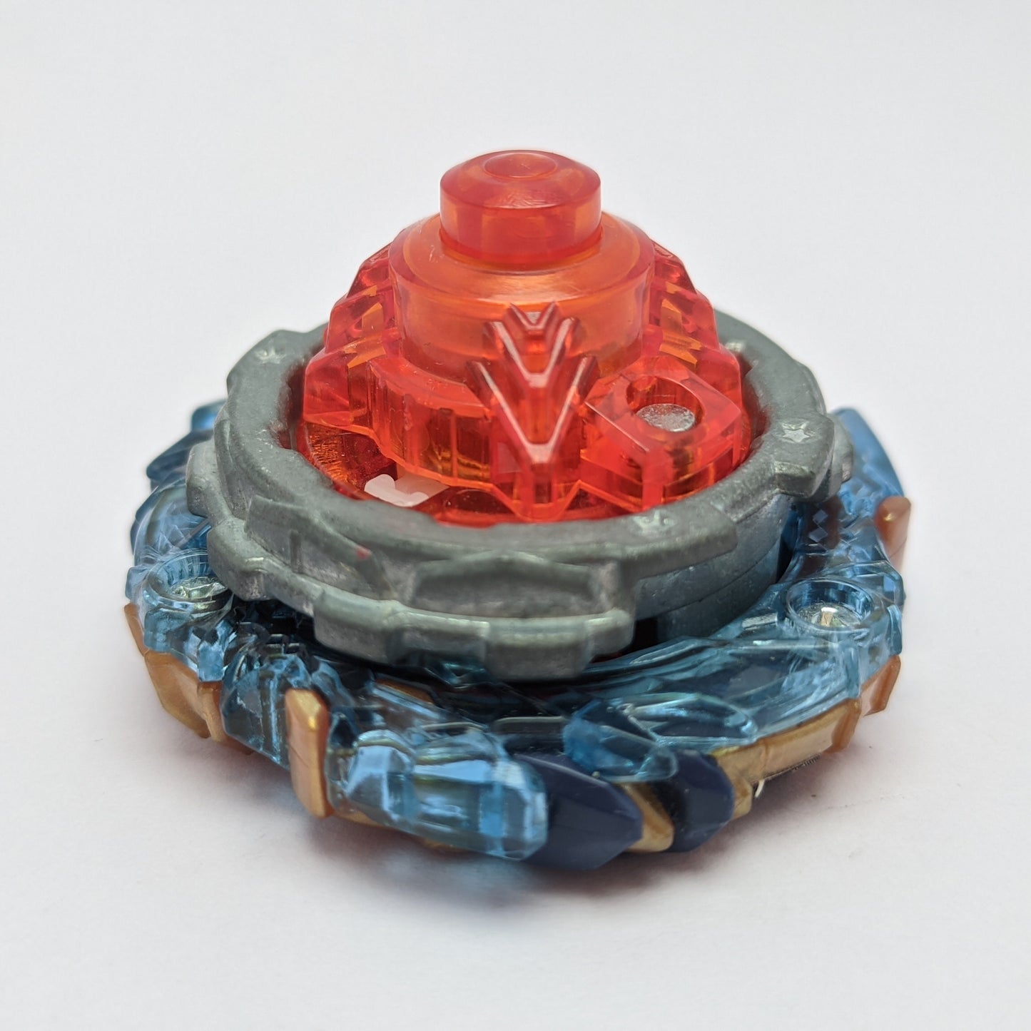 Drain Fafnir (2) Beyblade Burst Red Eye Merch