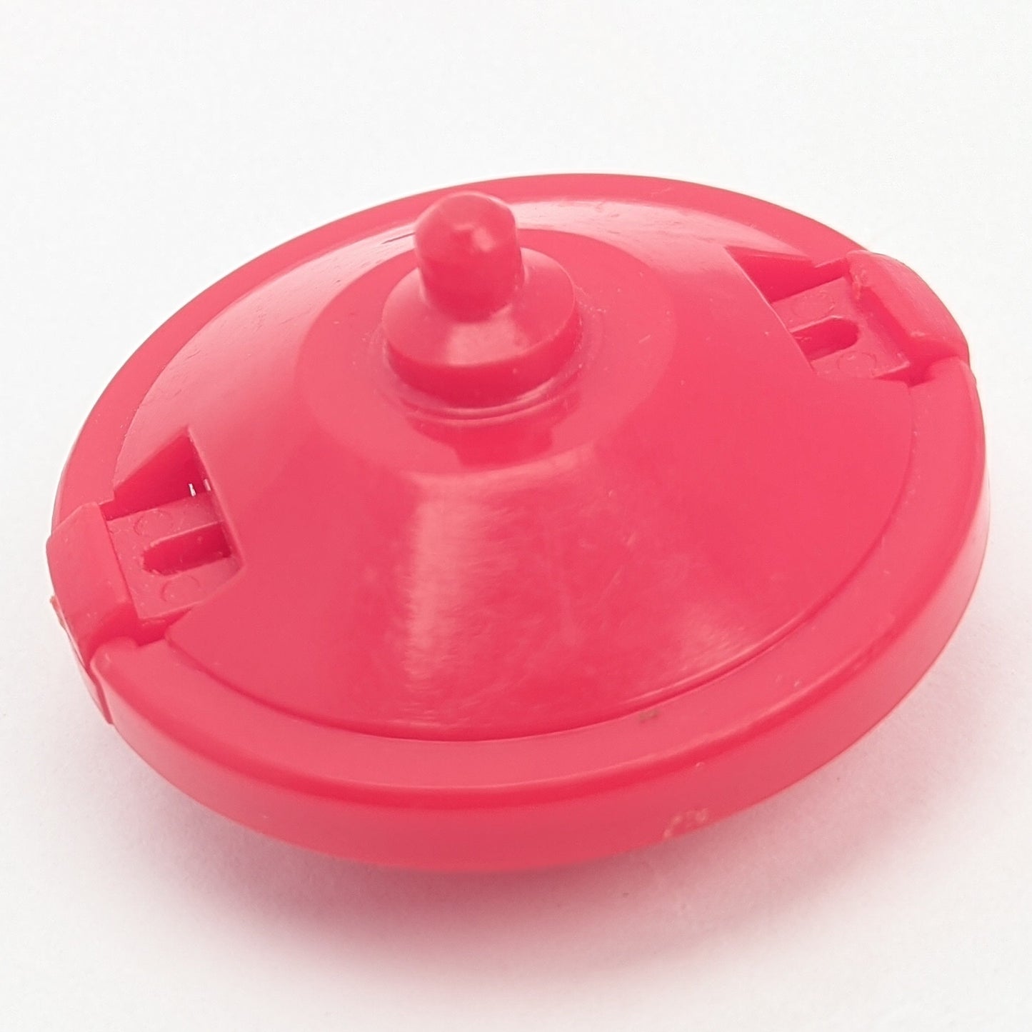 Takaratomy Right Spin Red Base Beyblade Original Series Red Eye Merch
