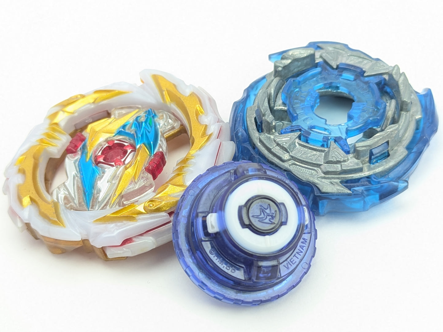 Takaratomy Tempest Dragon Charge Metal 1A - Beyblade Burst - Red Eye Merch