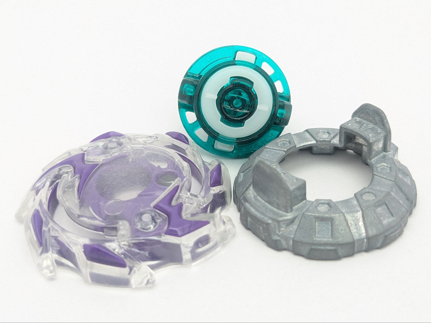 Takaratomy Pregen Wyvern Vertical Orbit Beyblade Burst - Red Eye Merch