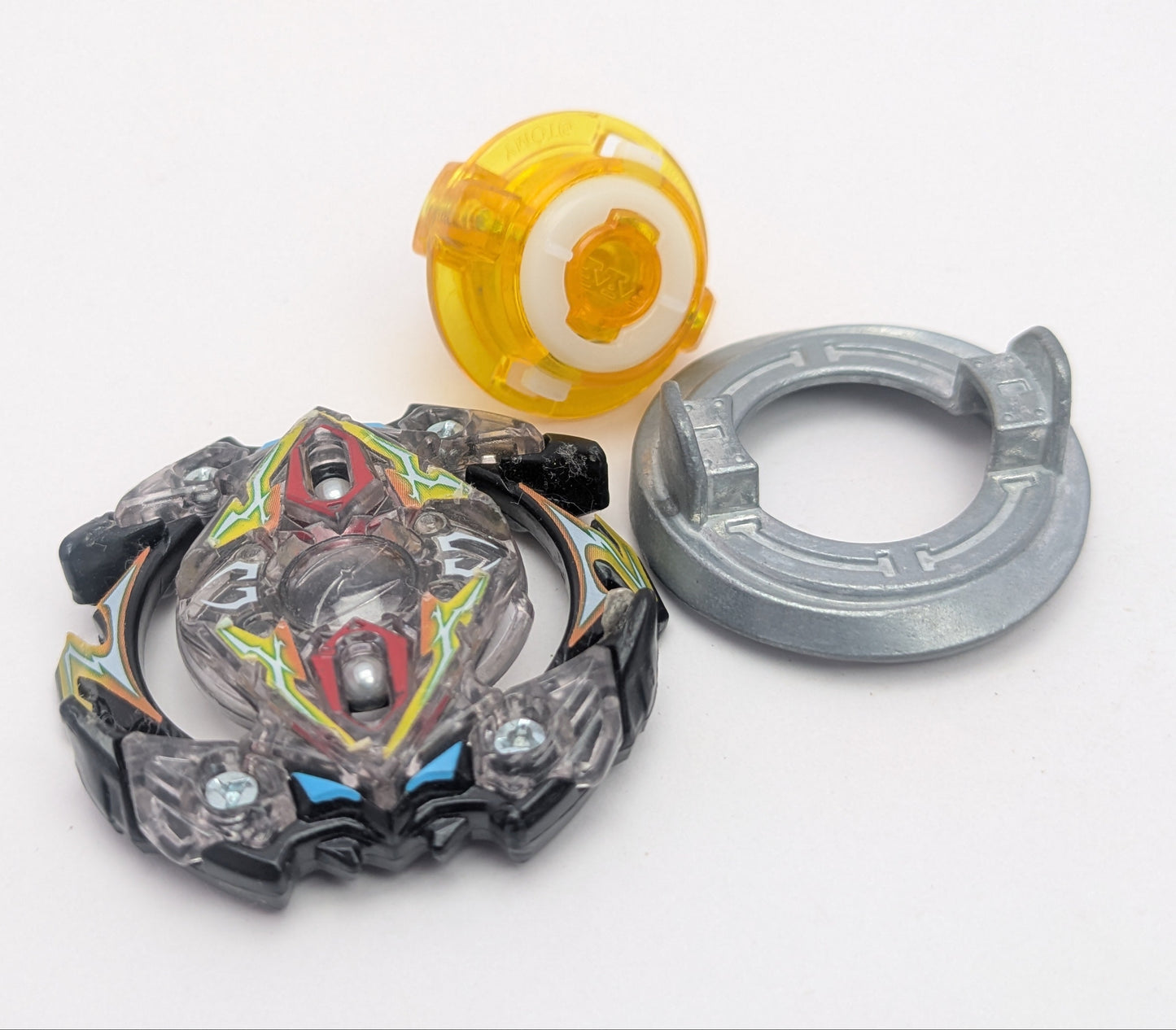 Takaratomy Zillion Zeutran Infinity Weight- Beyblade Burst - Red Eye Merch