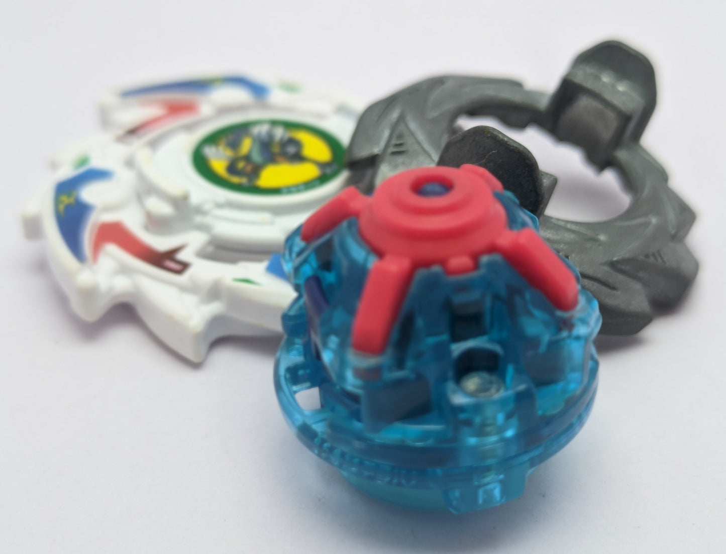 TAKARA TOMY Dragoon V Parts Beyblade Burst Red Eye Merch