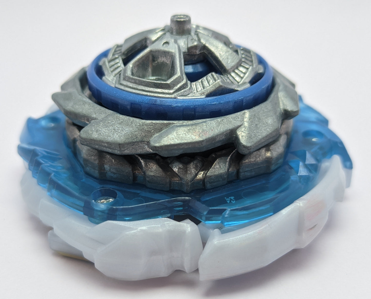 TAKARA TOMY Gatling Dragon Bottom View Beyblade Burst Red Eye Merch