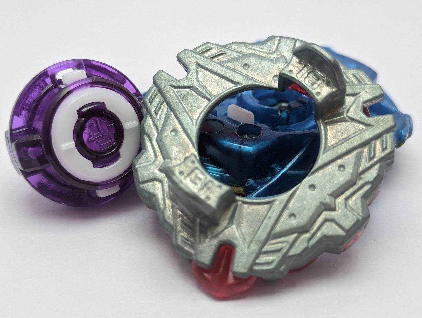 TAKARA TOMY Slash Valkyrie Parts 2 Beyblade Burst Red Eye Merch