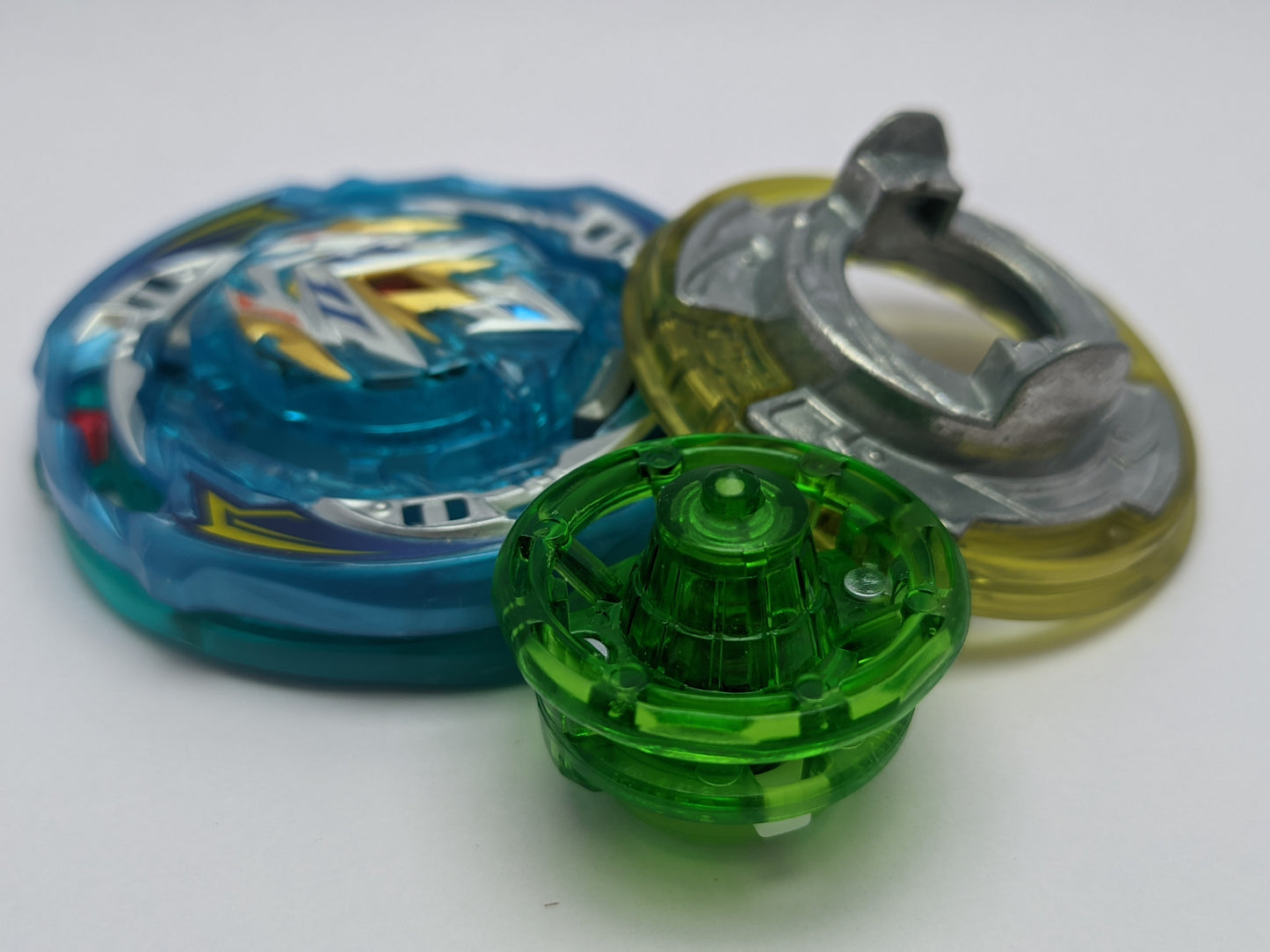 TAKARA TOMY Wind Knight Parts Beyblade Burst DB Red Eye Merch