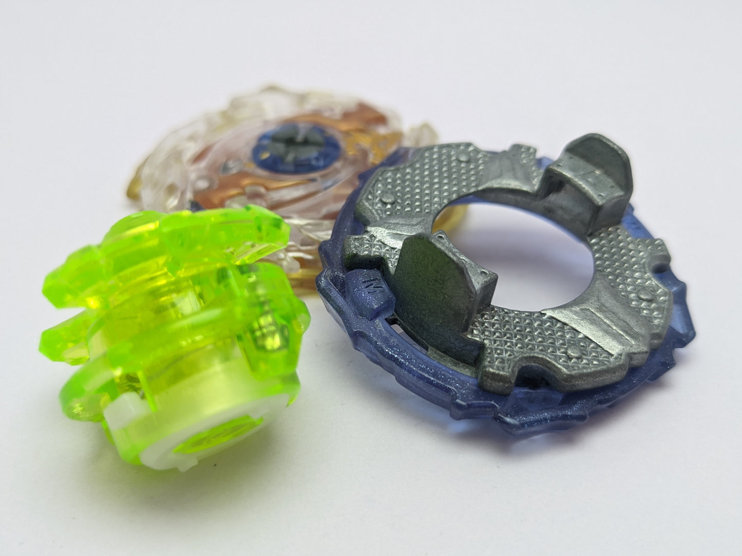 Tornado Wyvern (3) Beyblade Burst Red Eye Merch