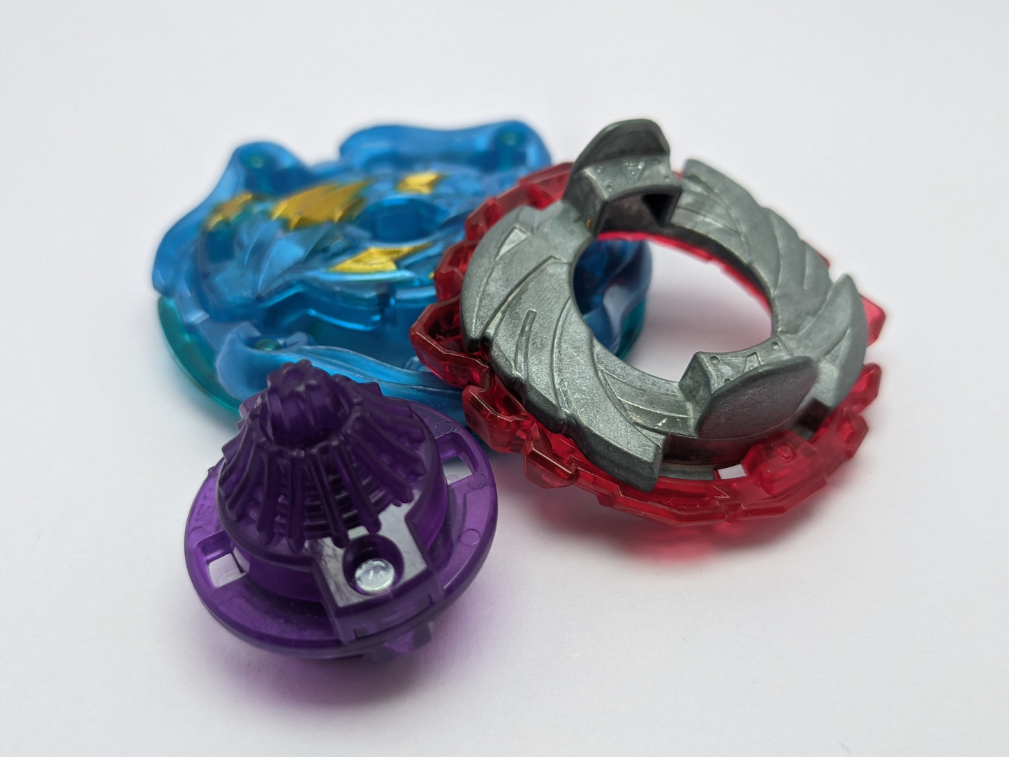 Cosmo Dragon (3) Beyblade Busrt Red Eye Merch