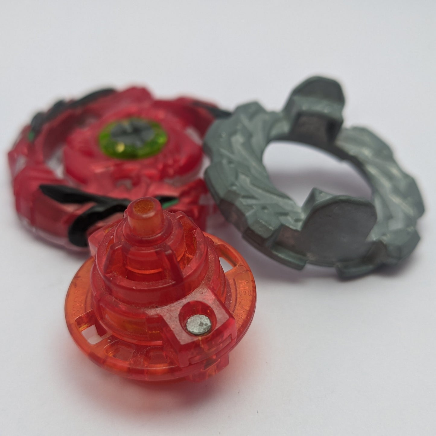 Drain Fafnir Red (3) Beyblade Burst Red Eye Merch