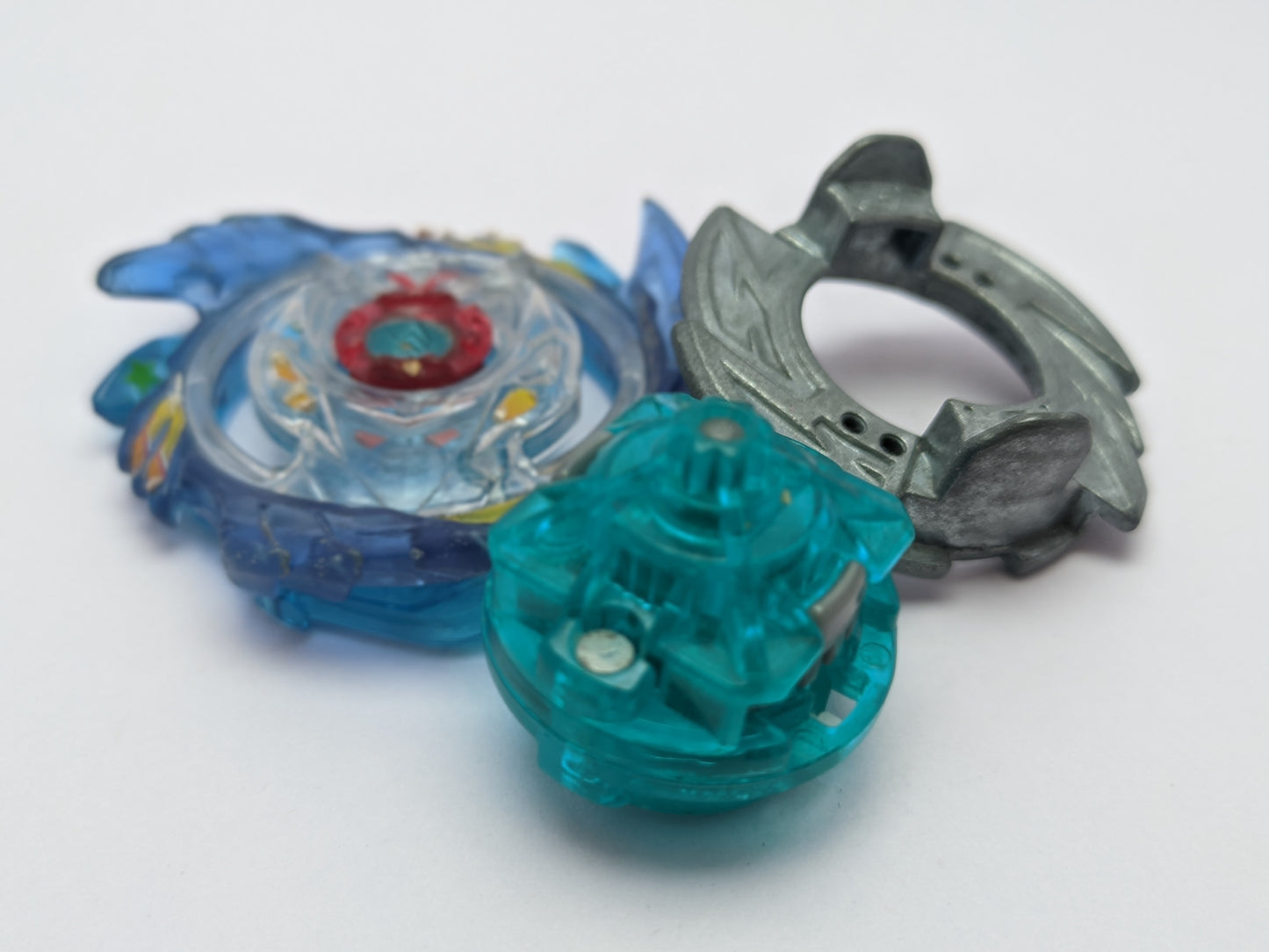 Genesis Valtryek (3) Beyblade Burst Red Eye Merch