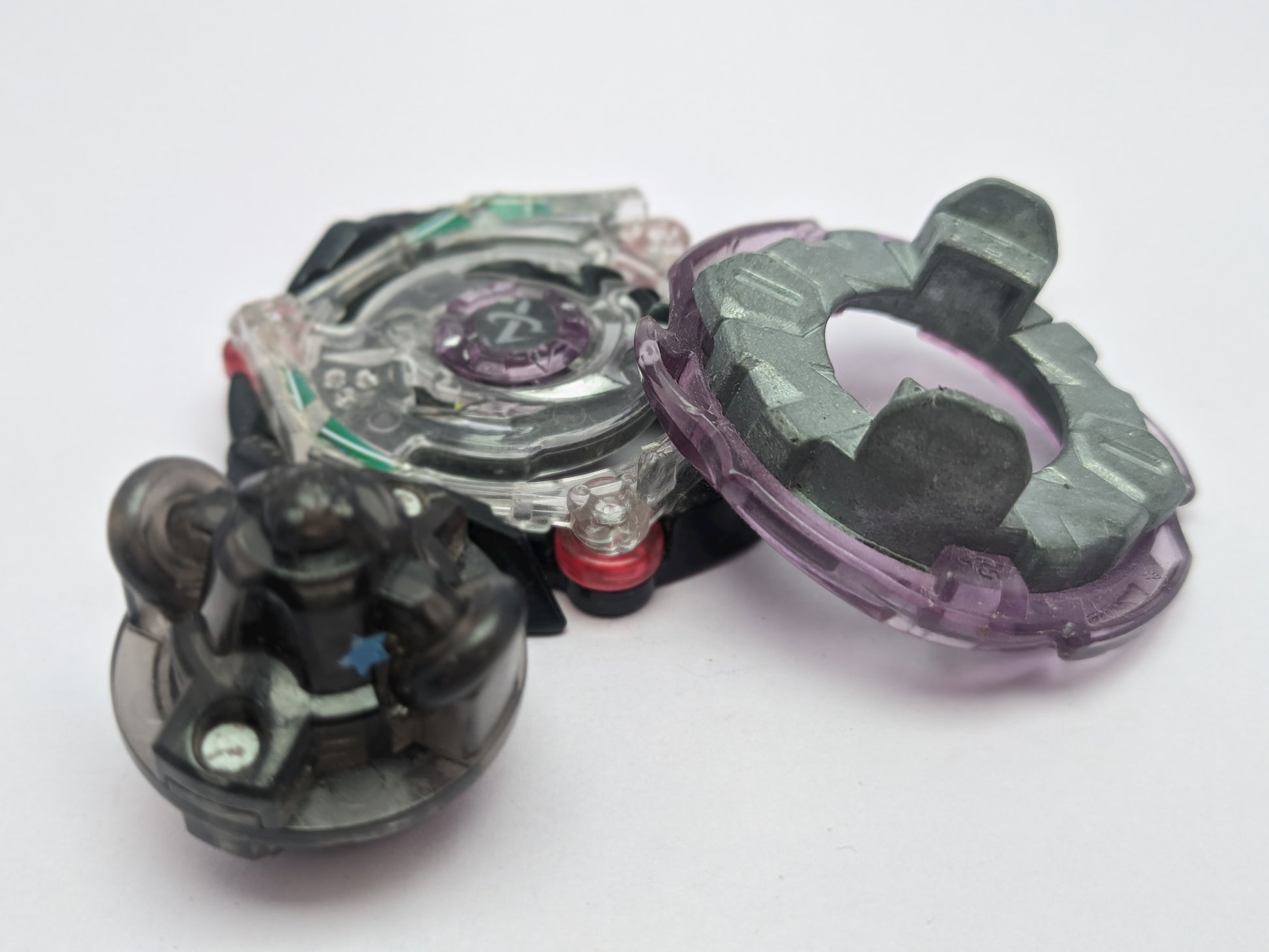 Kinetic Satomb (3) Beyblade Burst Red Eye Merch