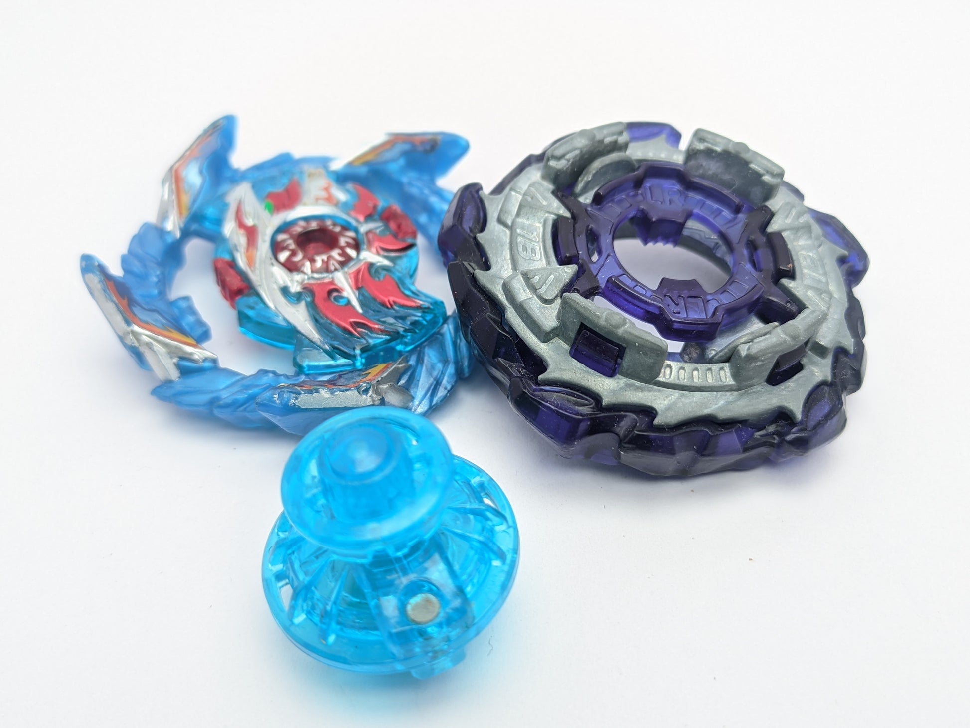 King Helios Red Eye Merch (3)