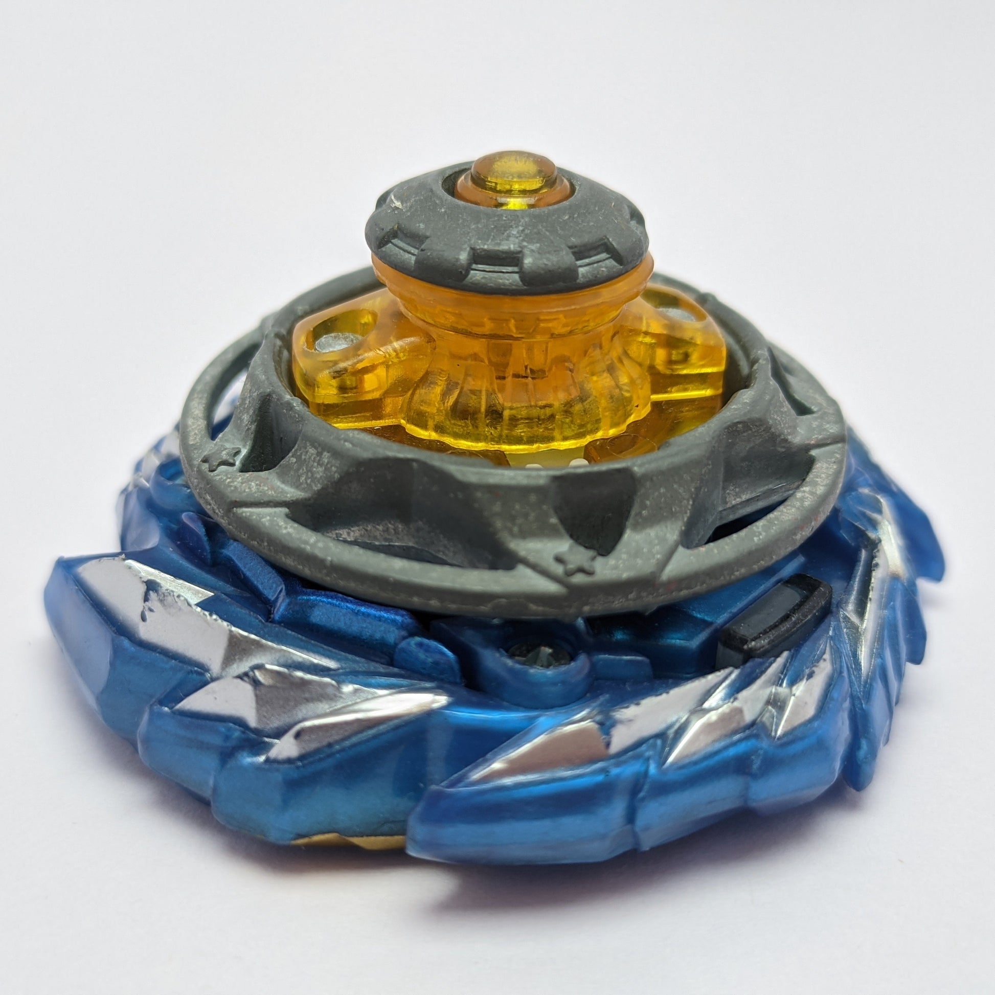Master Diabolos [Blue] (2) Beyblade Red Eye Merch