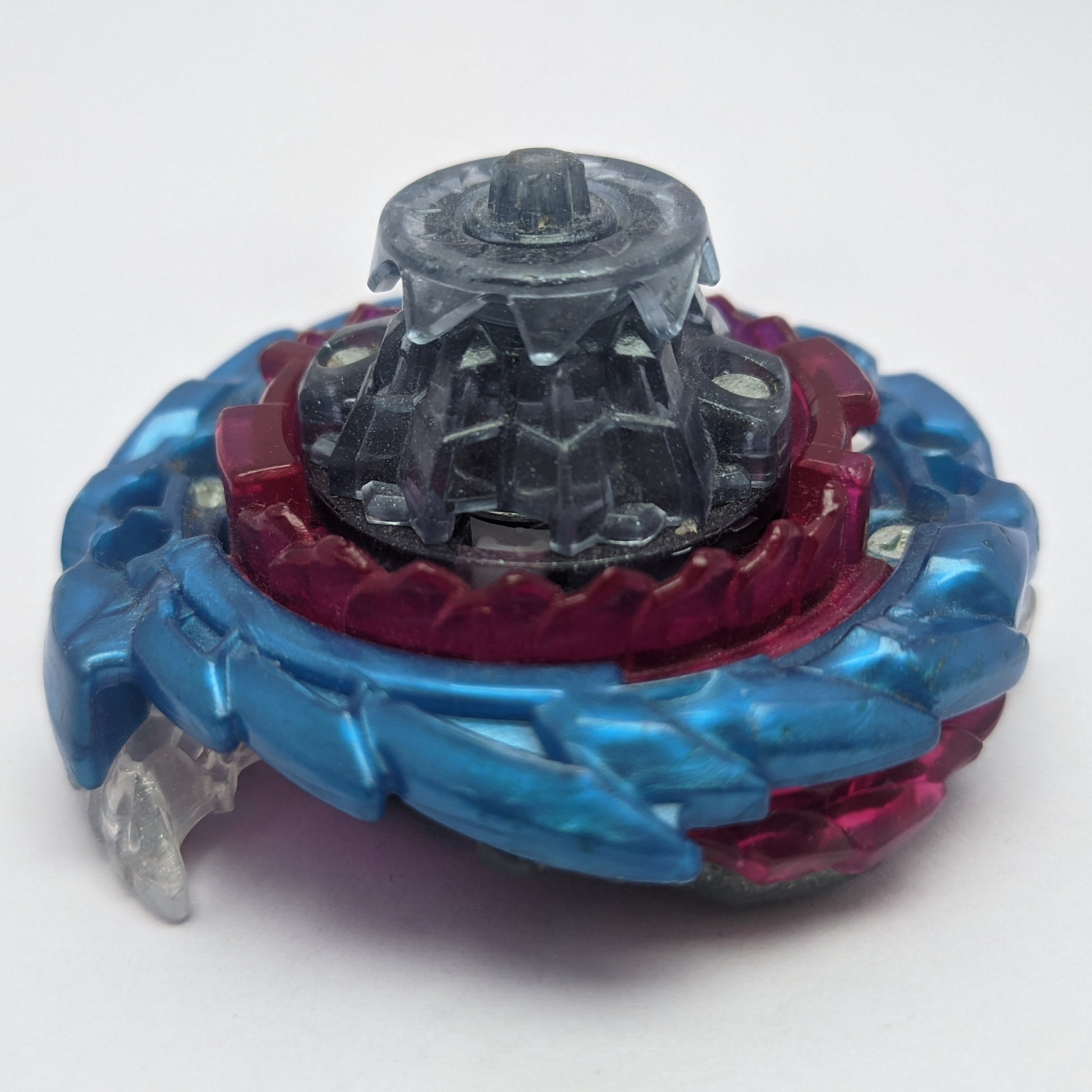 Nightmare Luinor (2) Beyblade Burst Red Eye Merch