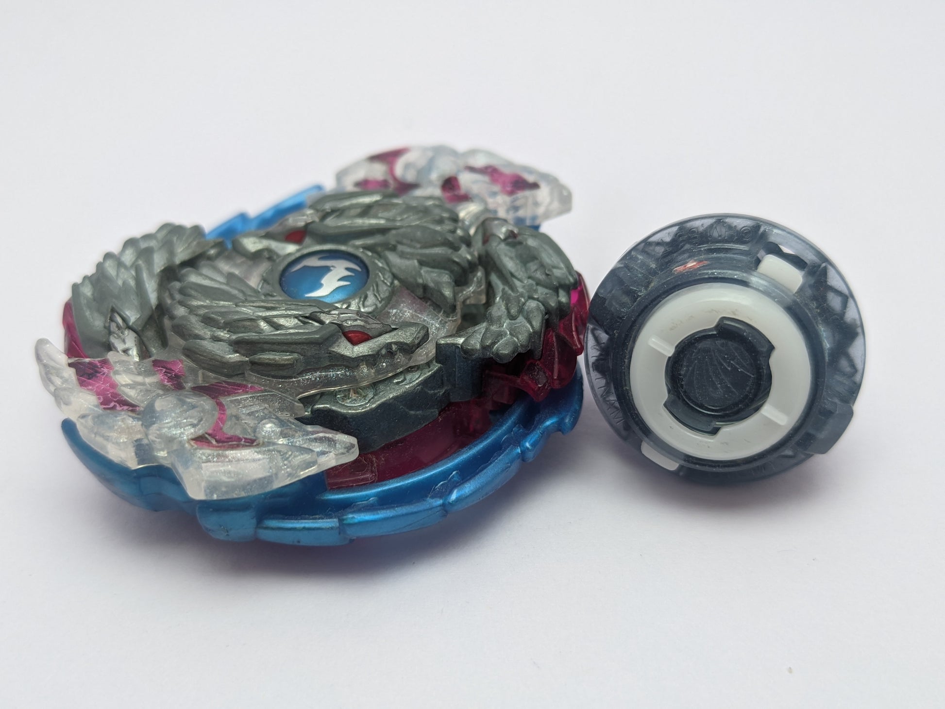 Nightmare Luinor (3) Beyblade Burst Red Eye Merch