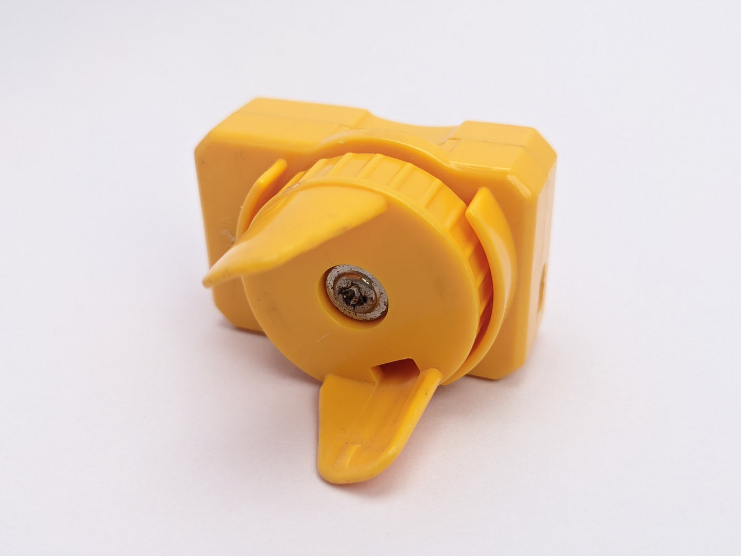 Takara Tomy Plastic Generation Beyblade Launcher [Yellow]