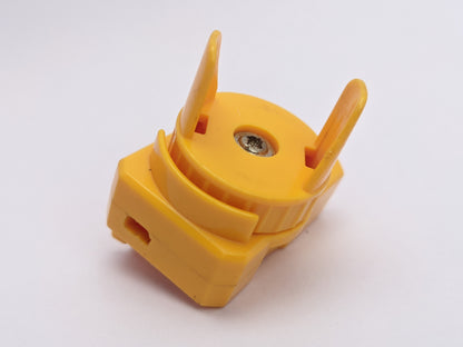 Takara Tomy Plastic Generation Beyblade Launcher [Yellow]