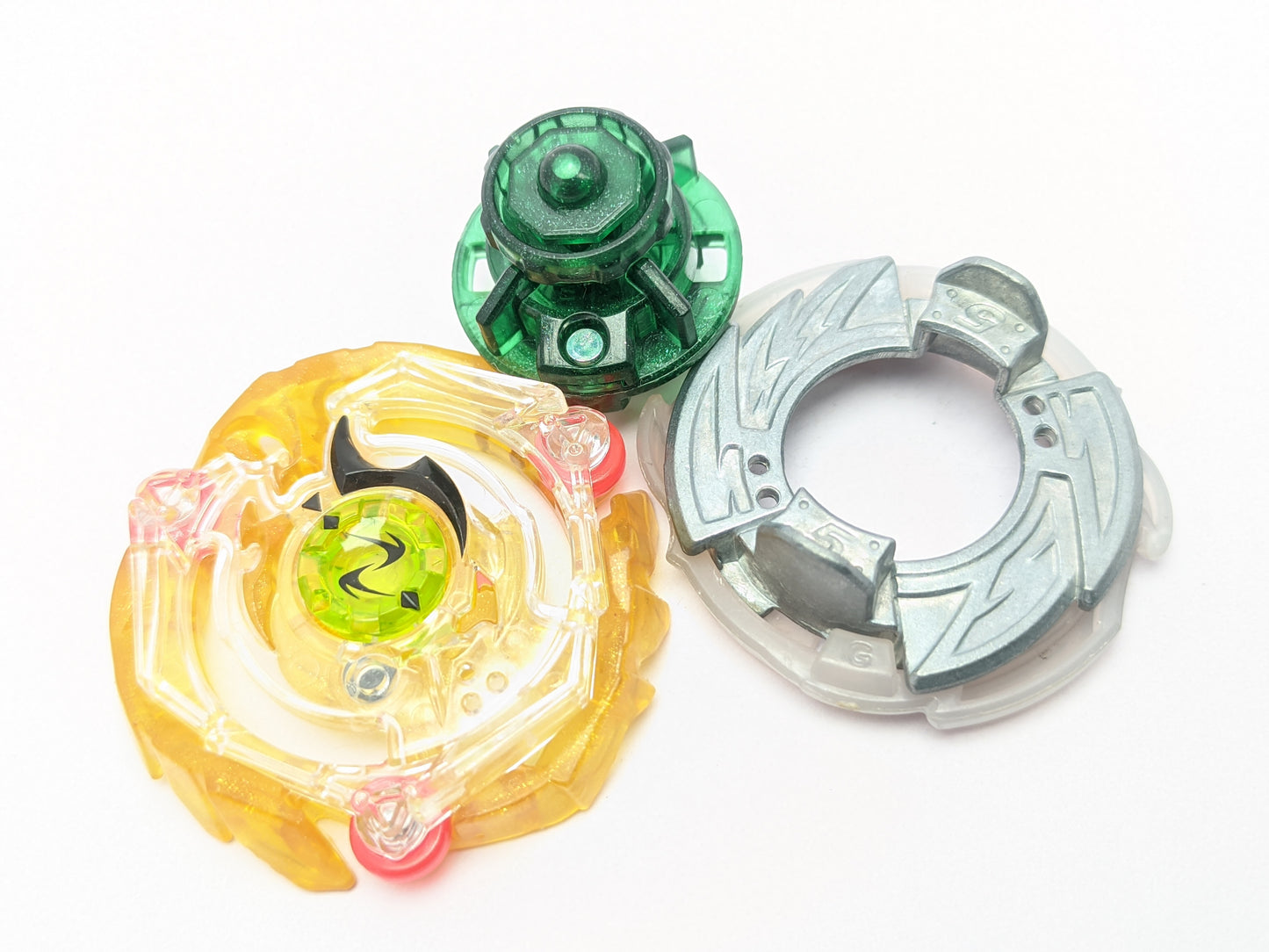 Takara Tomy Kinetic Satomb [Yellow] 5 Guard - Beyblade Burst - Red Eye Merch
