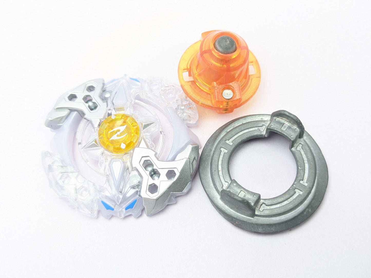 Takara Tomy Galaxy Zeutran [White] Beyblade Burst - Red Eye Merch