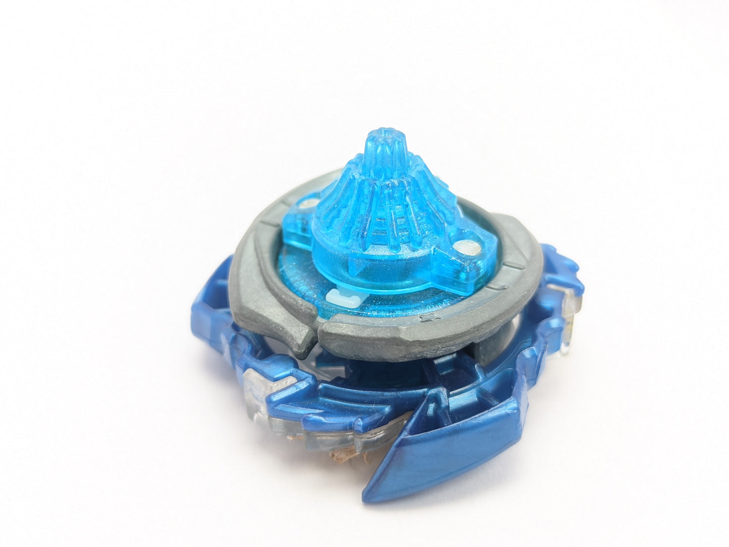 Takaratomy Victory Valtryek - Beyblade Burst - Red Eye Merch