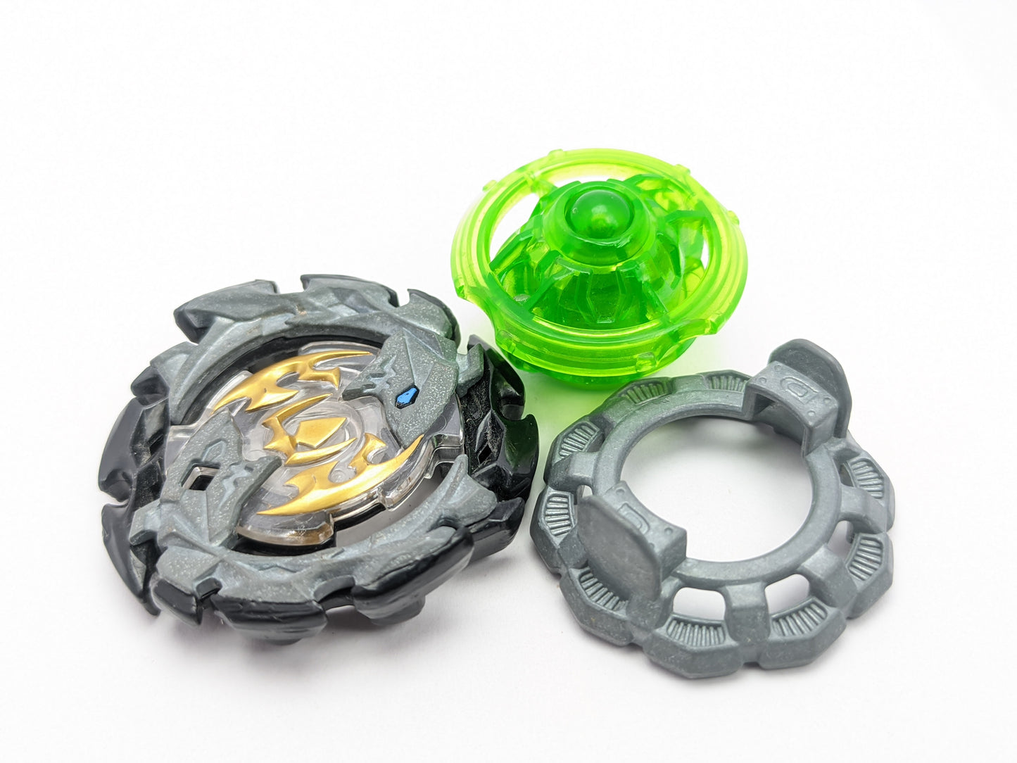 Takaratomy Emperor Forneus - Beyblade Burst - Red Eye Merch
