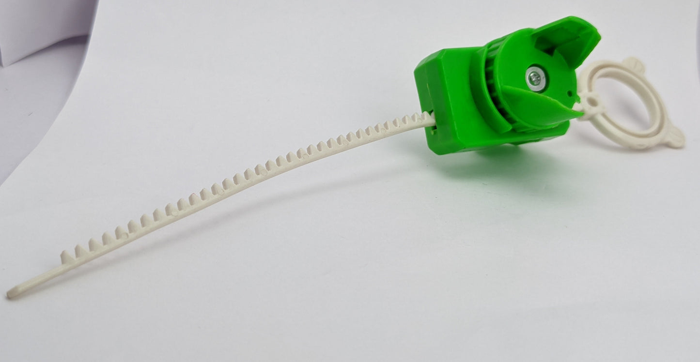 Takaratomy Ripcord Launcher Green Beyblade Original Series Red Eye Merch