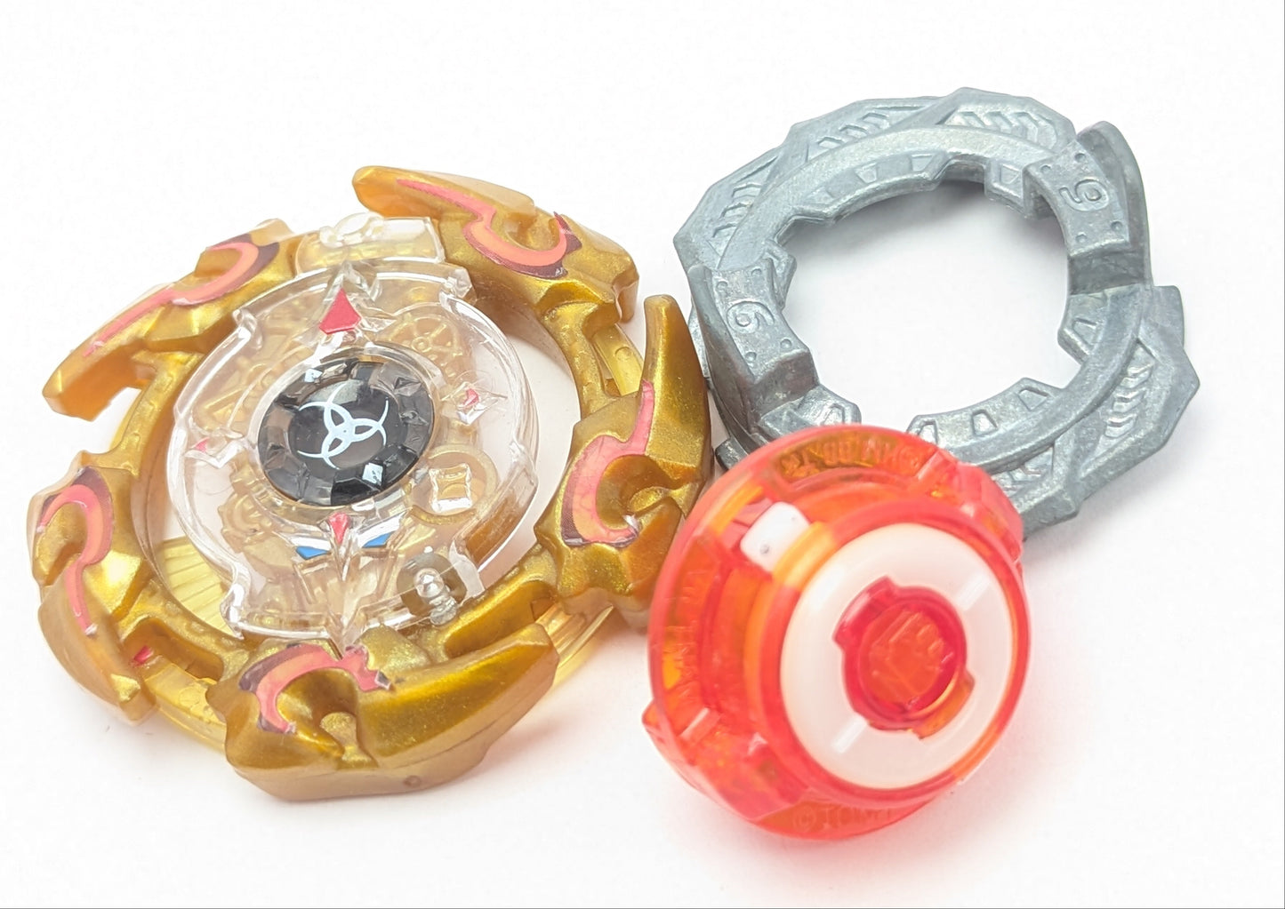Takaratomy Alter Cognite [Gold] Beyblade Burst - Red Eye Merch