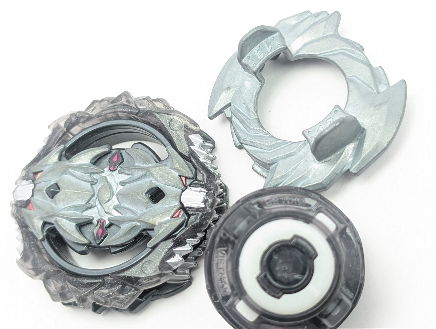 Takaratomy Vise Leopard [Black] Beyblade Burst - Red Eye Merch