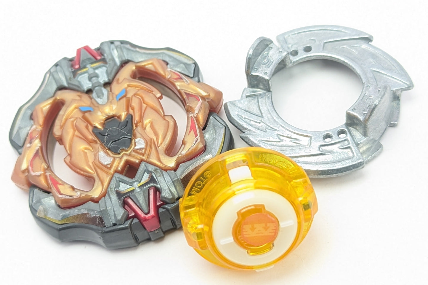 Takaratomy Archer Hercules - Beyblade Burst - Red Eye Merch