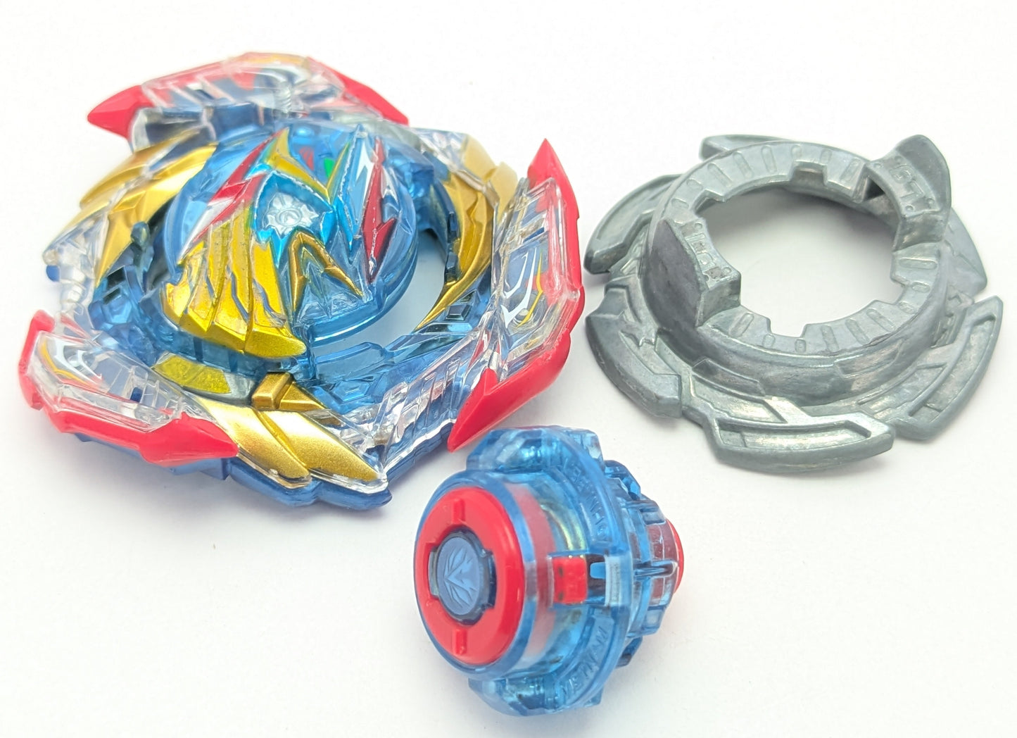Takaratomy Ultimate Valtryek Legacy Variable'-9 Beyblade Burst - Red Eye Merch