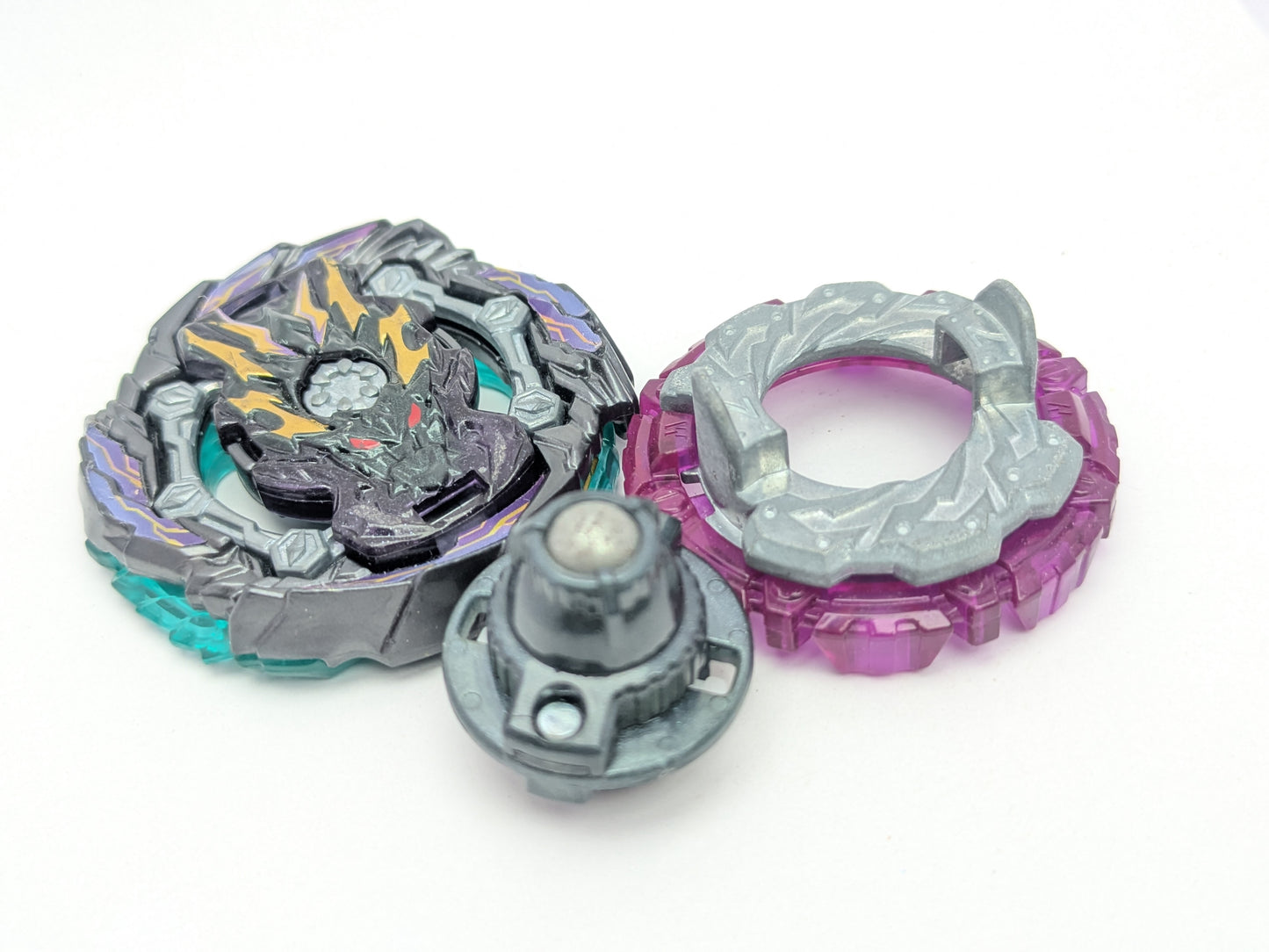 Takaratomy Dread Bahamut 7Wall Orbit Metal Gen Beyblade Burst - Red Eye Merch