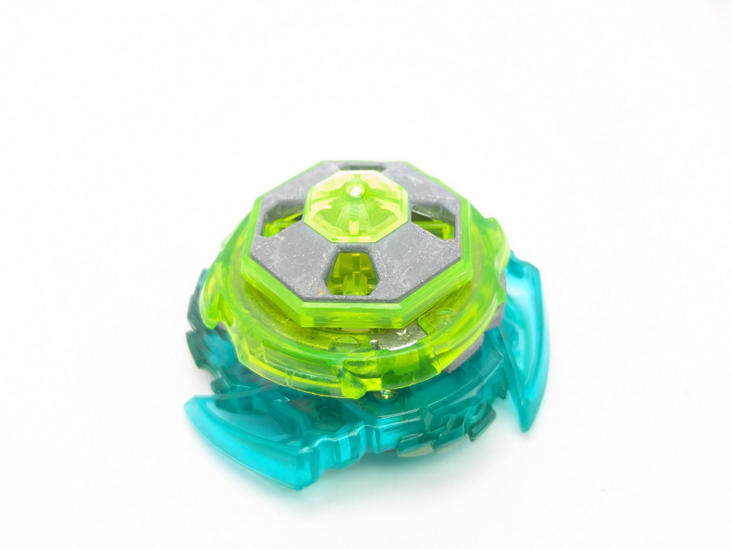 Takaratomy Strike Dragon Beyblade Burst - Red Eye Merch