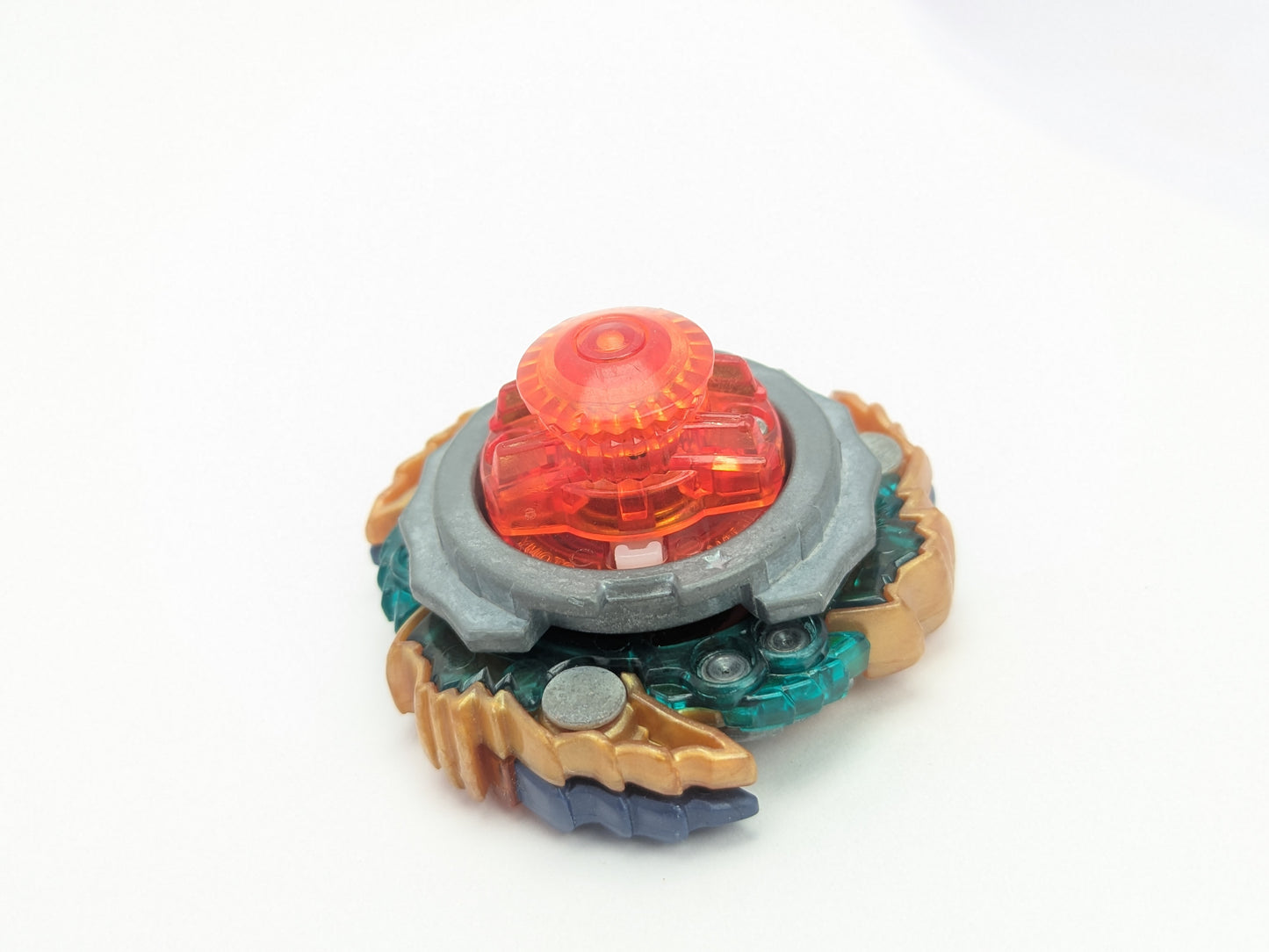 Takaratomy Geist Fafnir Beyblade Burst - Red Eye Merch