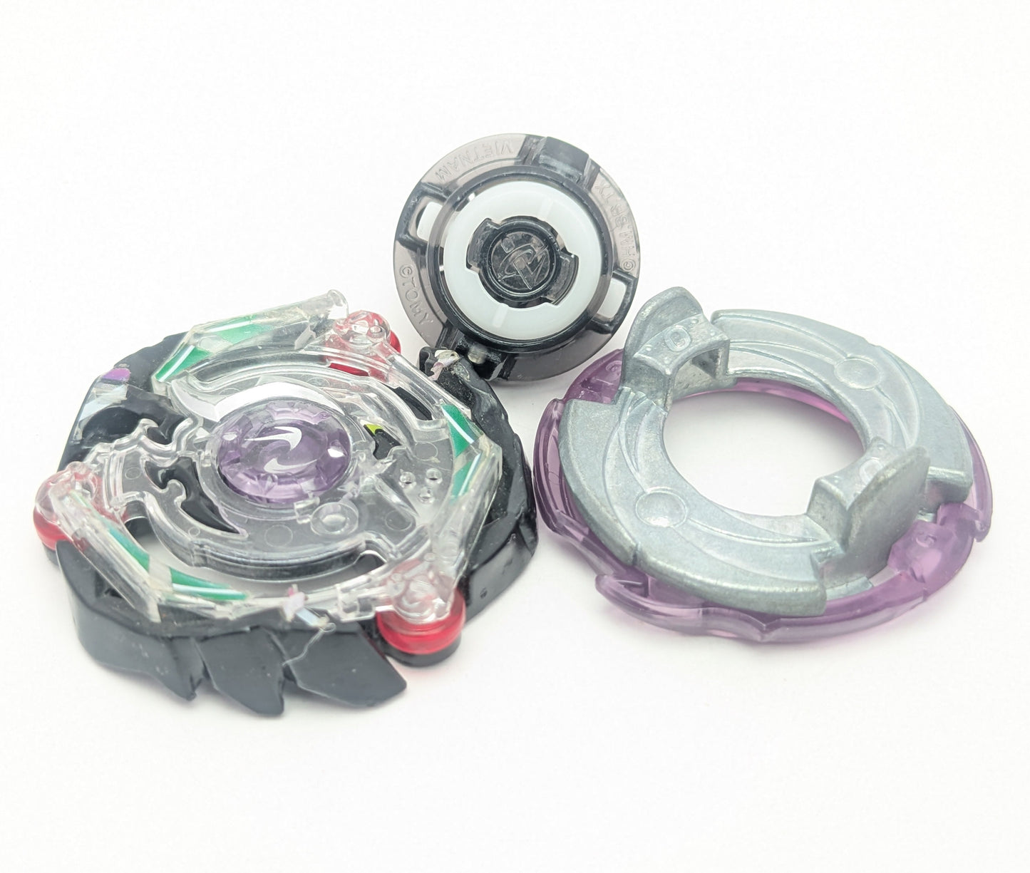Takaratomy Kinetic Satomb Beyblade Burst - Red Eye Merch