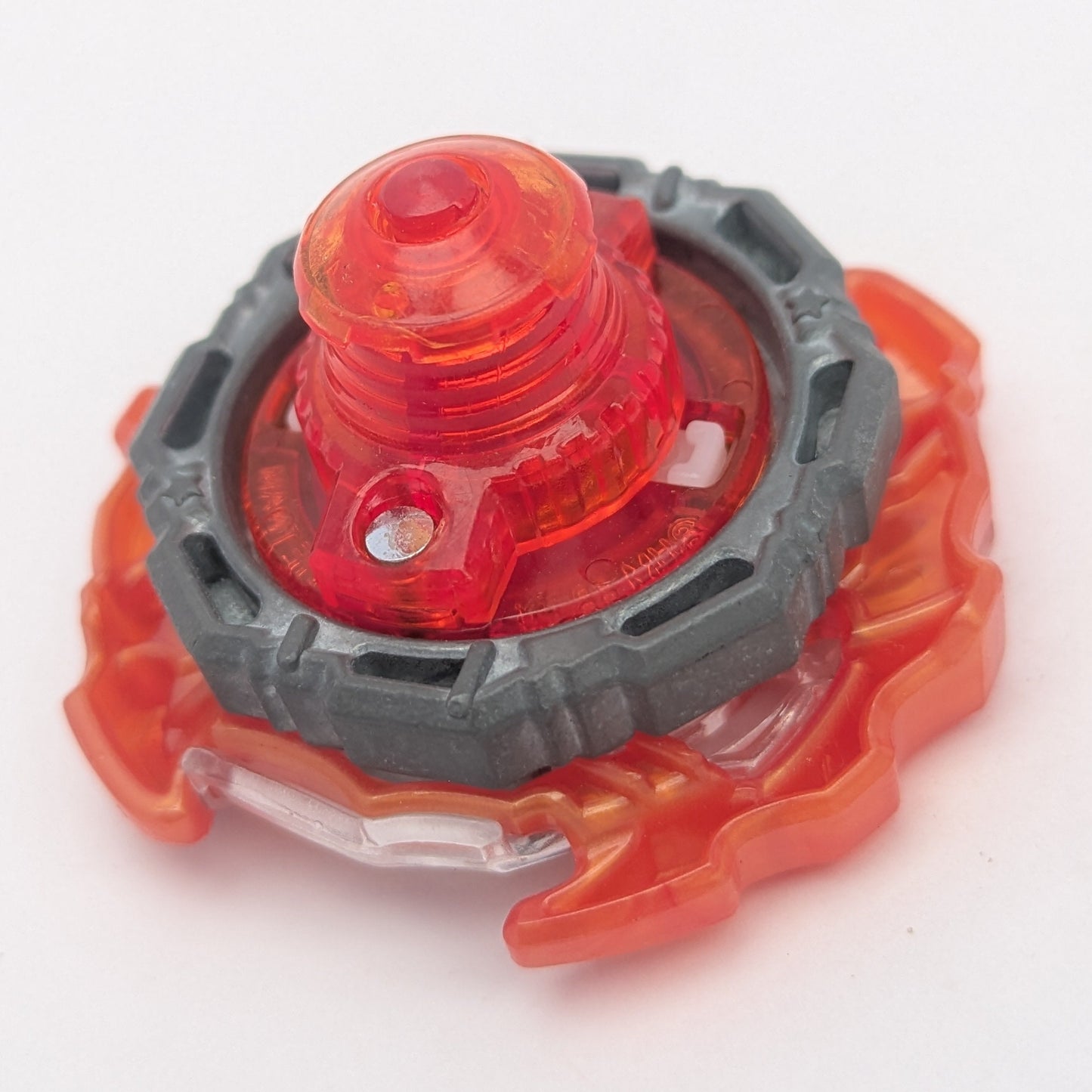 Takaratomy Raging Roktavor Beyblade Burst - Red Eye Merch