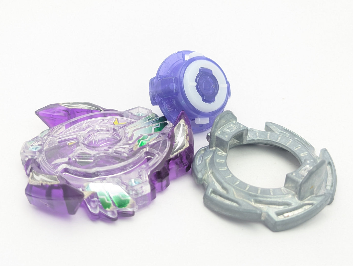 Takaratomy Victory Valtryek [Purple] Beyblade Burst - Red Eye Merch