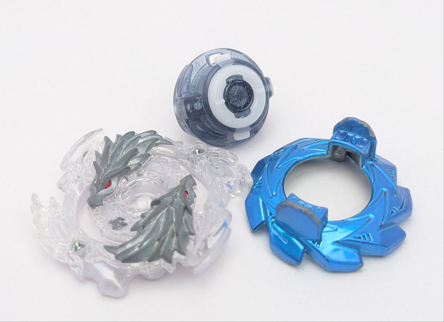 Takaratomy Lost Longinus Nine Spiral - Beyblade Burst - Red Eye Merch