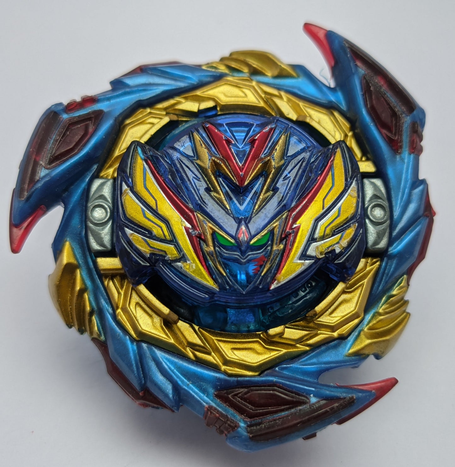 Saviour Valtryek Beyblade Burst DB Red Eye Merch (1)