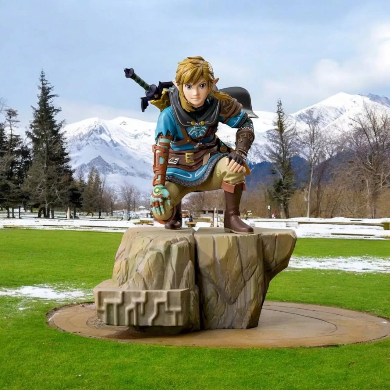 The Legend of Zelda Tears of the Kingdom FIGURIZMα Link Figure SEGA (Pic2) Red eye merch